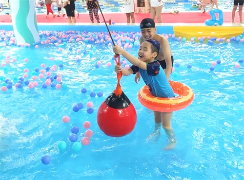 三个角度来看水上乐园设备定期更新