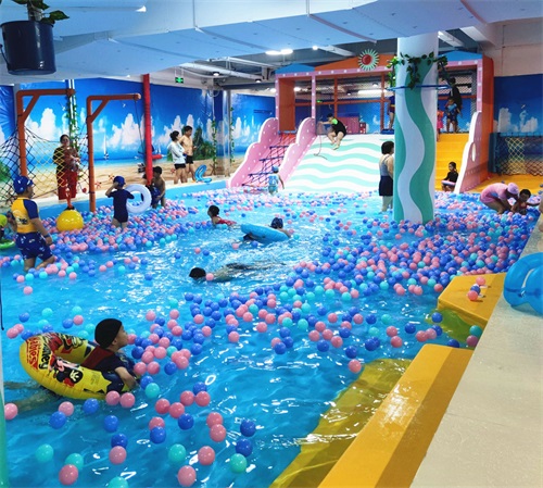 室内儿童水上乐园的装修要和色彩相搭配